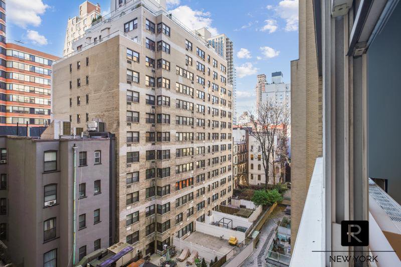 370 East 76th Street, Unit B707 photo 6
