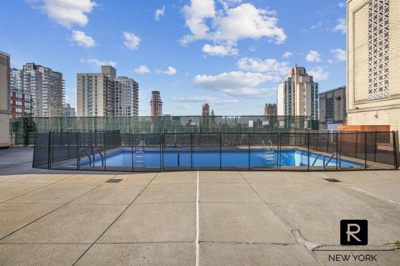 370 East 76th Street, Unit B707 photo 7
