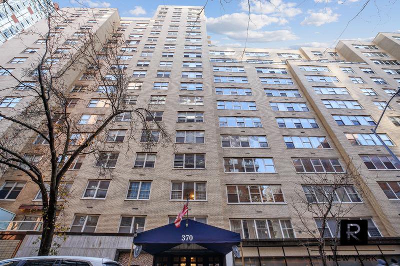 370 East 76th Street, Unit B707 photo 10