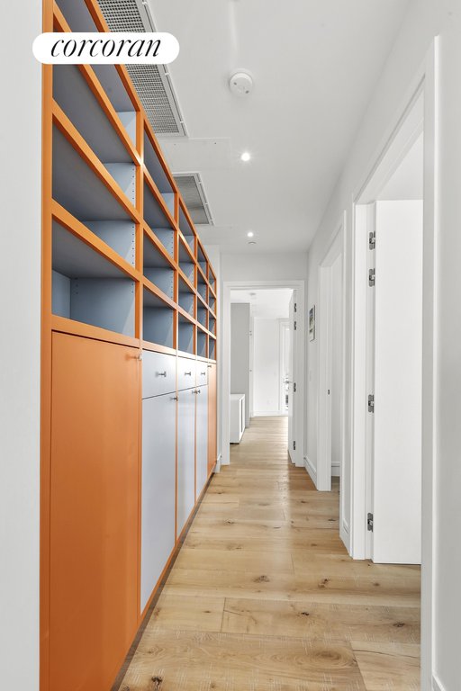 305 East 61st Street, Unit 602 photo 9