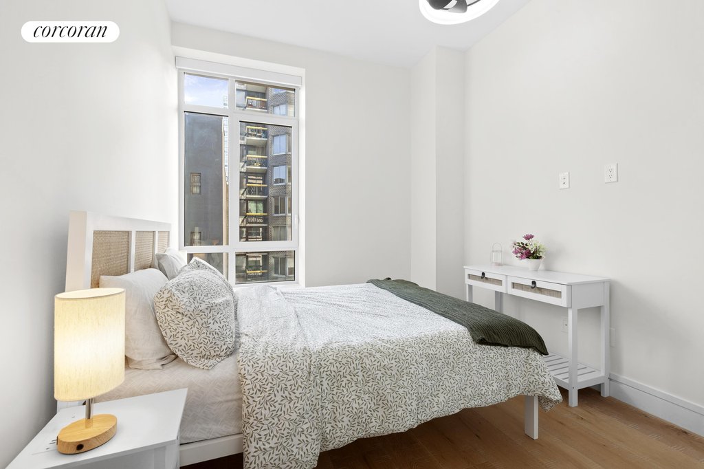 305 East 61st Street, Unit 602 photo 15