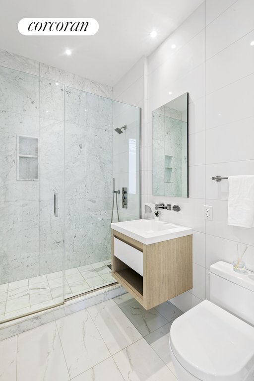 305 East 61st Street, Unit 602 photo 17