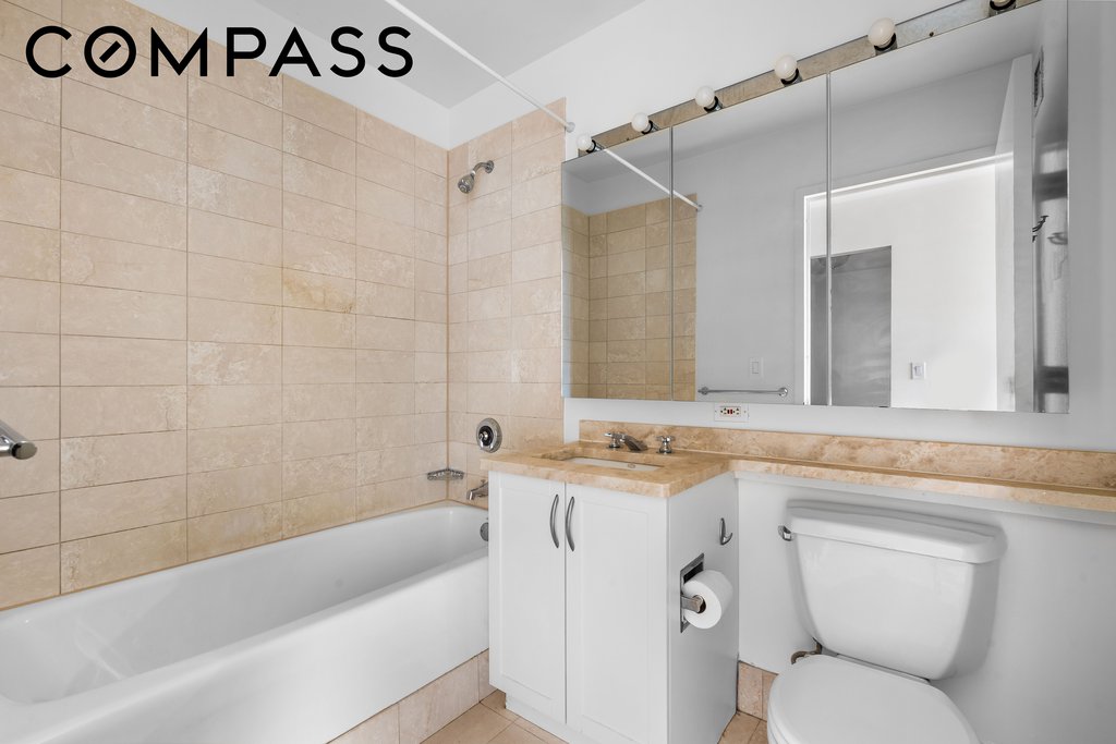 250 East 30th Street, Unit 6C photo 5