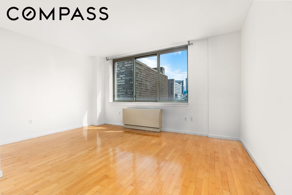 250 East 30th Street, Unit 6C photo 8