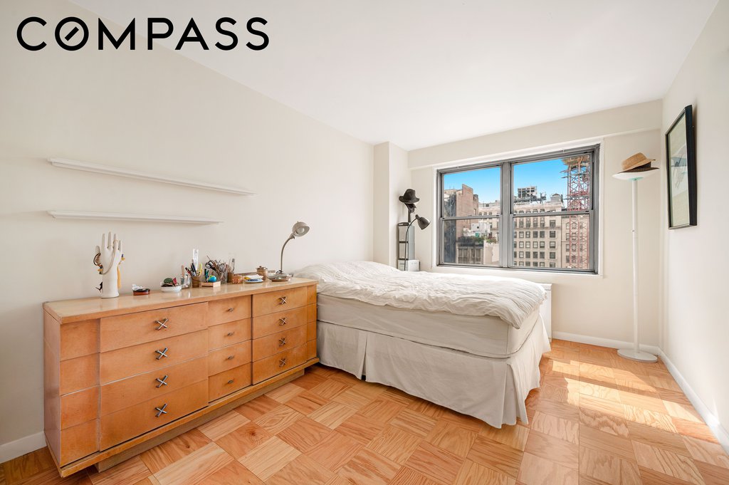 10 West 15th Street, Unit 1415 photo 8