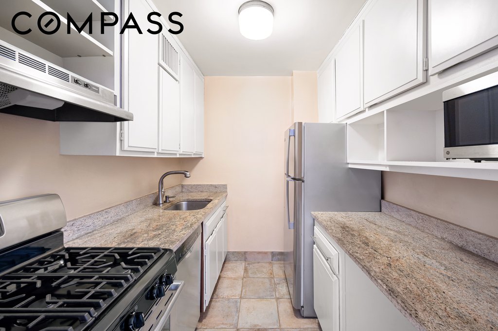 10 West 15th Street, Unit 1415 photo 9