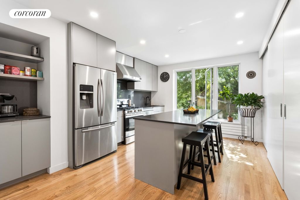 125 Pioneer Street – For Sale photo 4