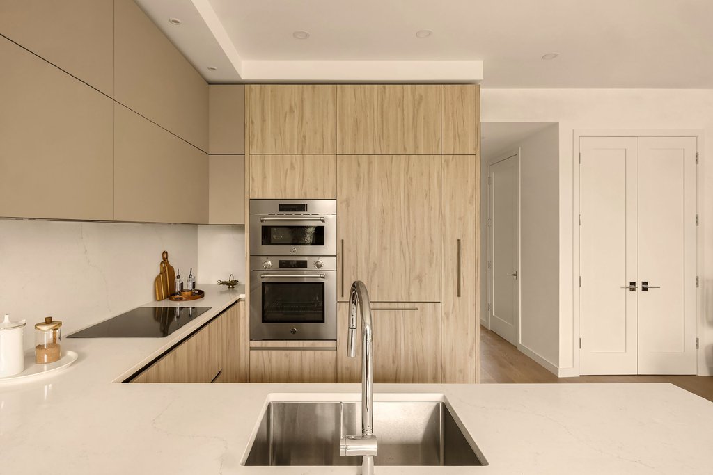 249 18th Street, Unit 4 photo 6