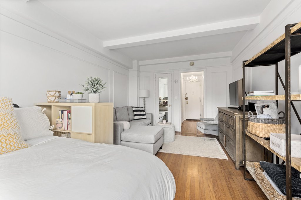 235 West 102nd Street, Unit 15S photo 3