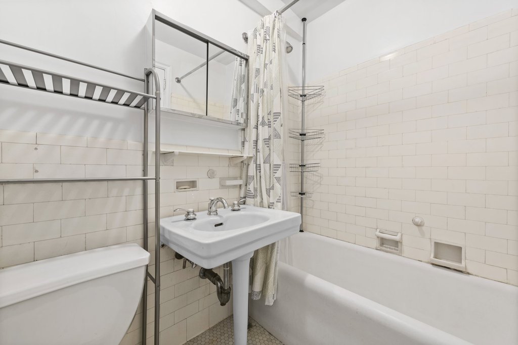 235 West 102nd Street, Unit 15S photo 6