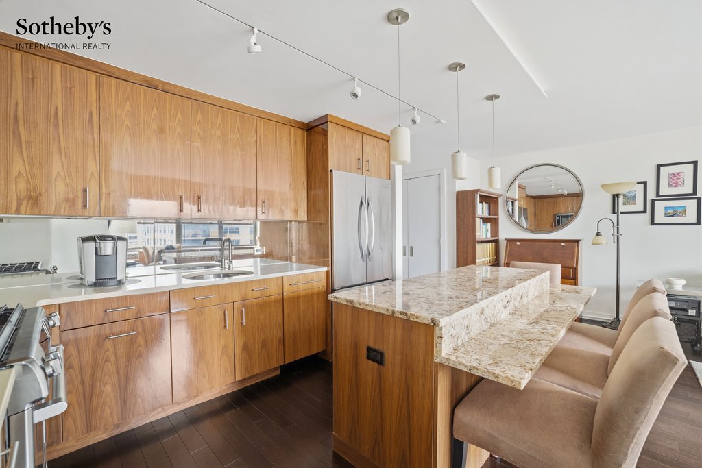 140 West End Avenue, Unit 25W photo 2