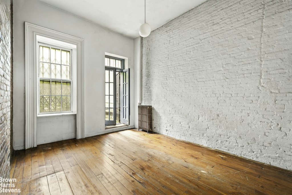 325 East 9th Street, Unit 2 photo 5