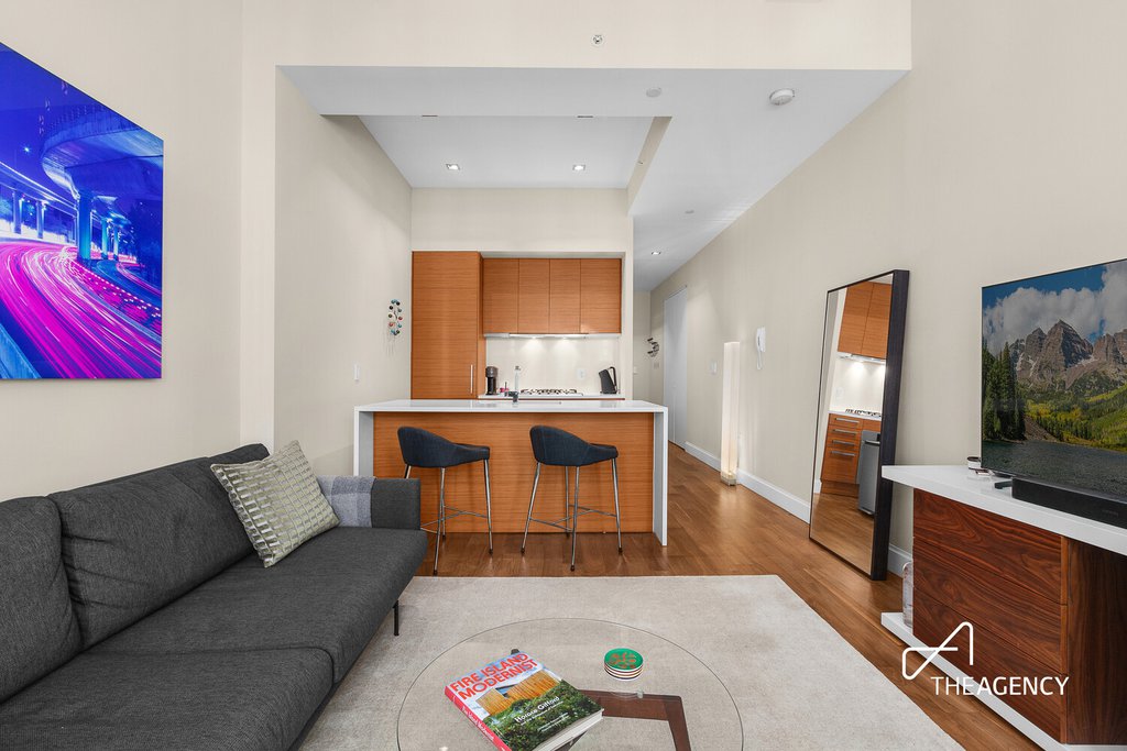 140 West 22nd Street, Unit 6B photo 4