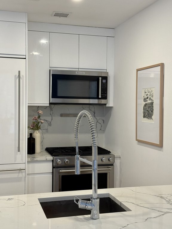 21 Powers Street, Unit 2A photo 6