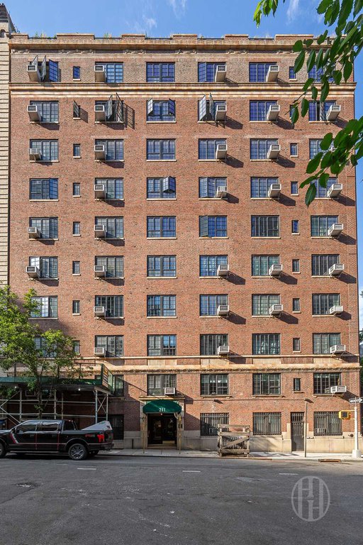 211 East 35th Street, Unit 8E photo 13