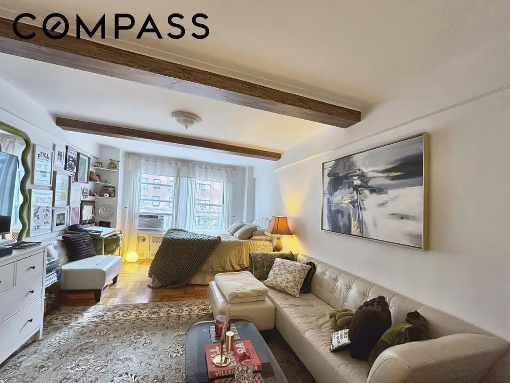 433 West 34th Street, Unit 4D photo 3