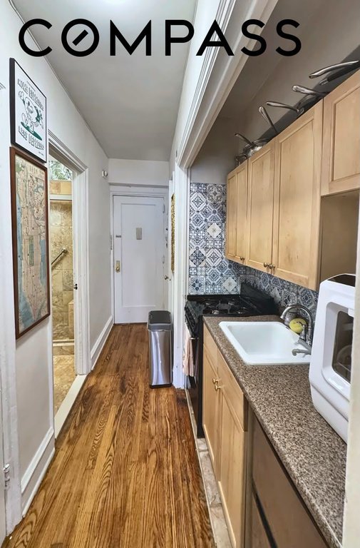 433 West 34th Street, Unit 4D photo 5