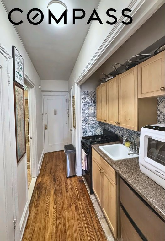 433 West 34th Street, Unit 4D photo 7