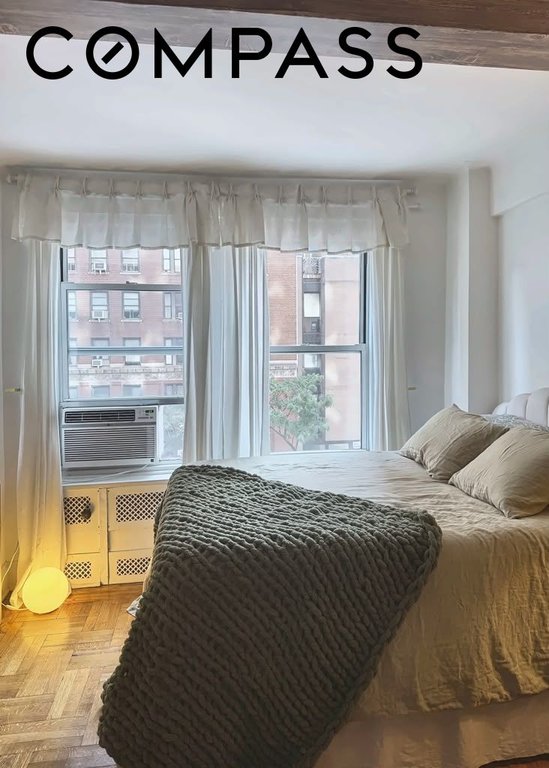433 West 34th Street, Unit 4D photo 8