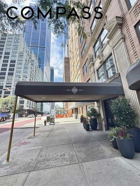433 West 34th Street, Unit 4D photo 17