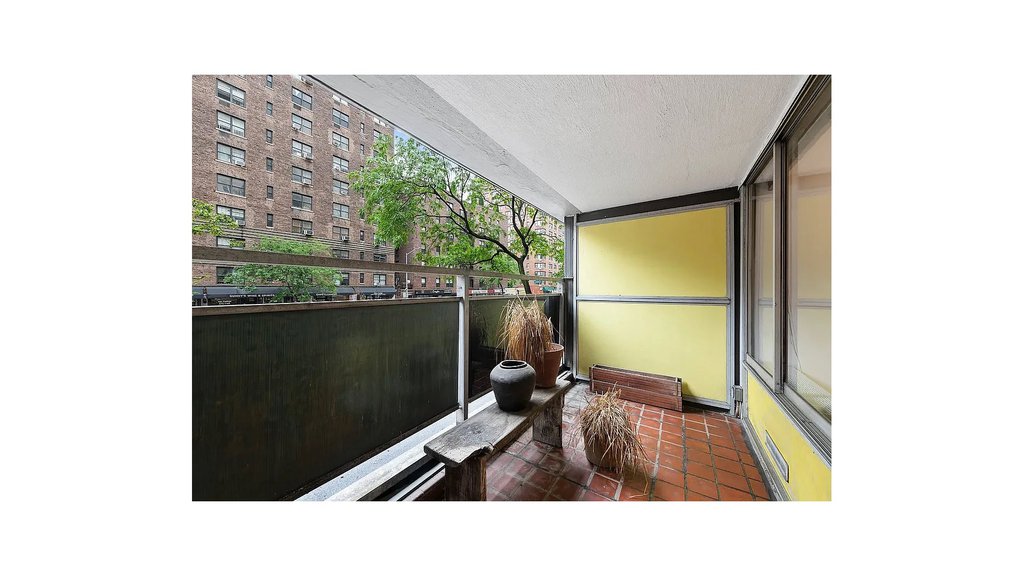 142 East 16th Street, Unit 2C photo 4