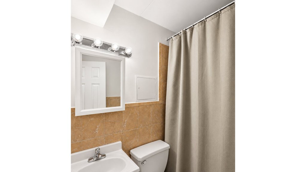 222 First Avenue, Unit 2B photo 4