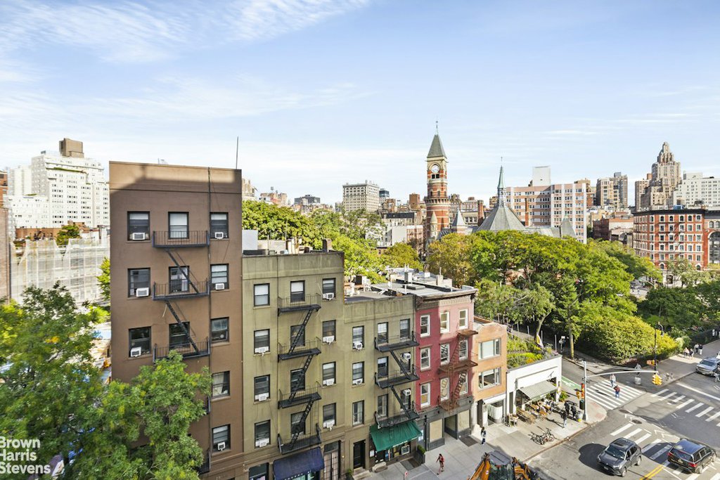 33 Greenwich Avenue, Unit 8H photo 3