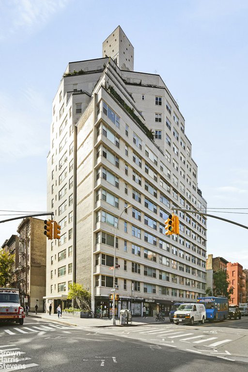 33 Greenwich Avenue, Unit 8H photo 11