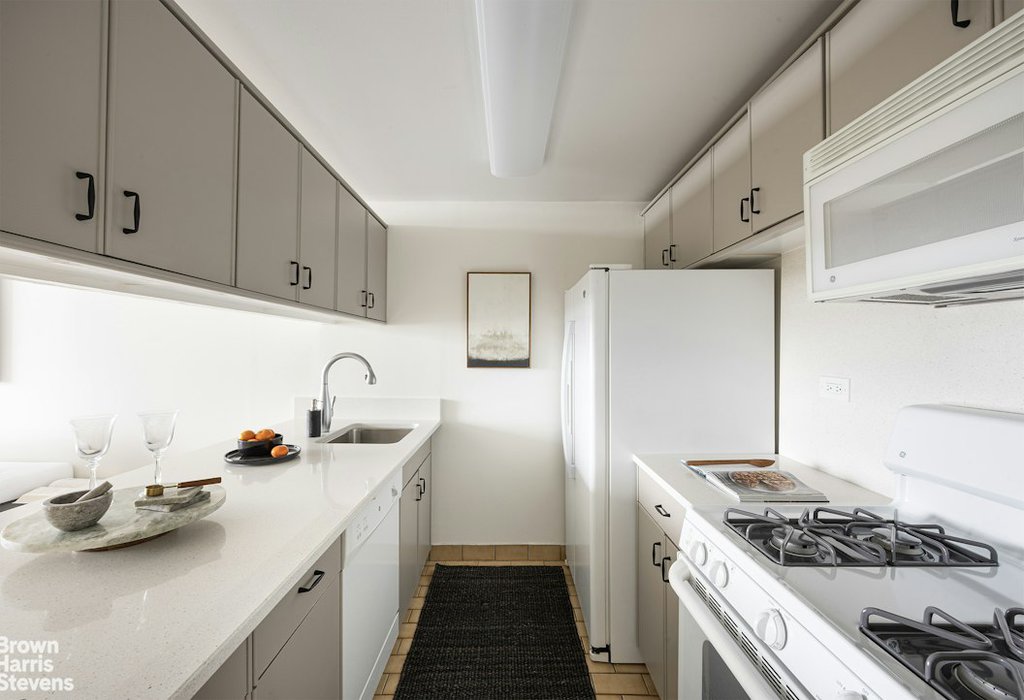 380 Rector Place, Unit 8N photo 5