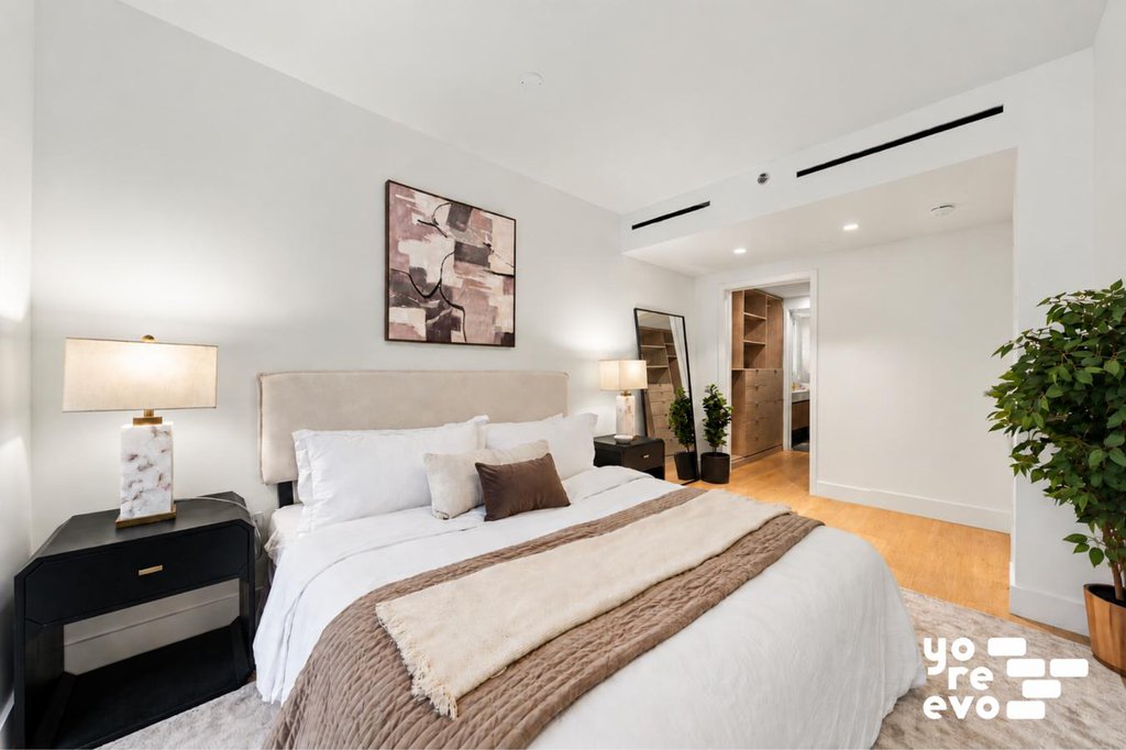 142 West 19th Street, Unit 2 photo 9