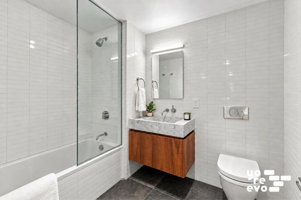 142 West 19th Street, Unit 2 photo 14