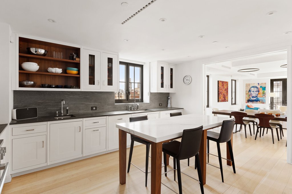 221 West 77th Street, Unit 16 photo 16