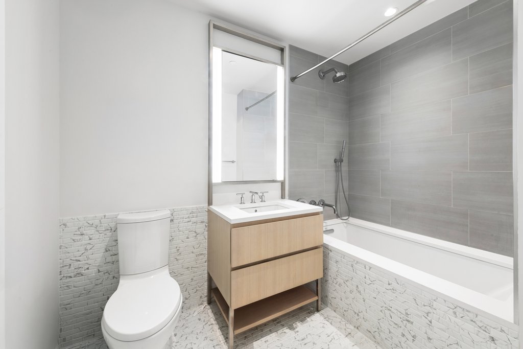 500 West 45th Street, Unit 530 photo 7