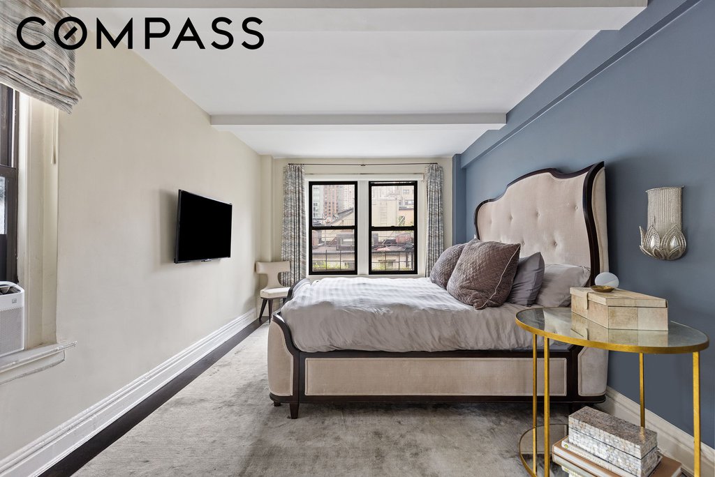 319 East 50th Street, Unit 7KL photo 5