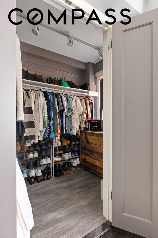319 East 50th Street, Unit 7KL photo 8