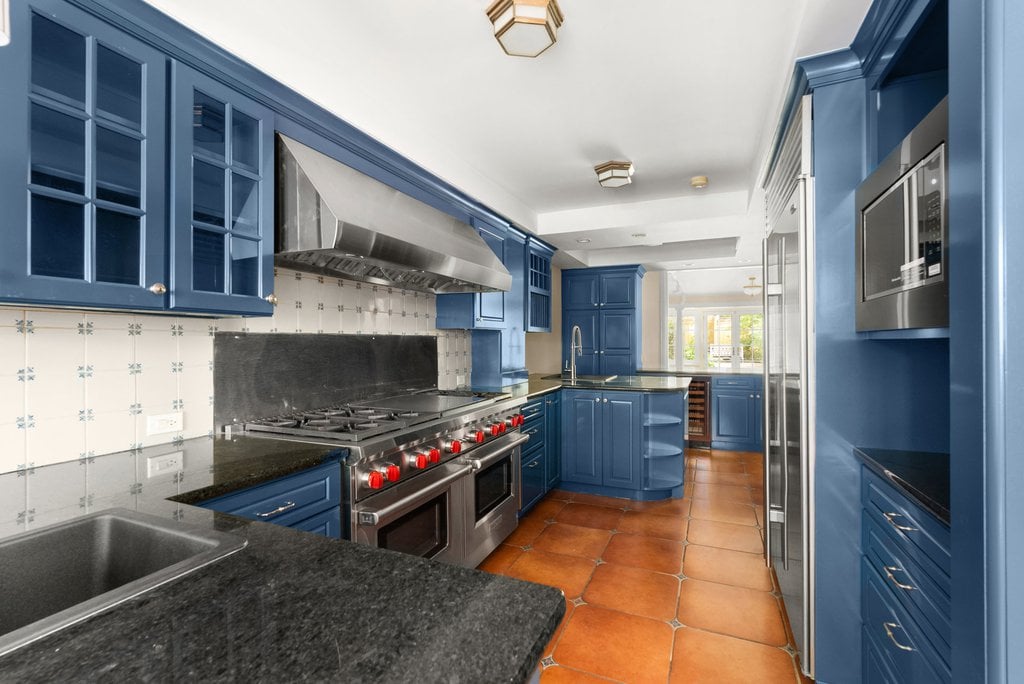 217 East 61st Street – For Sale photo 7