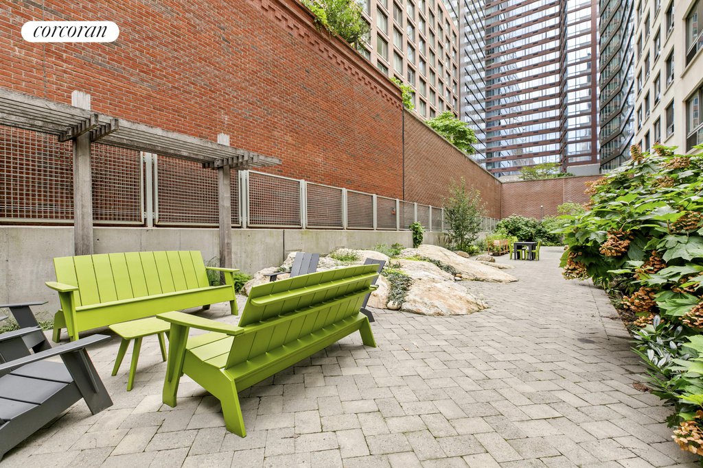 535 West 52nd Street, Unit 9E photo 6