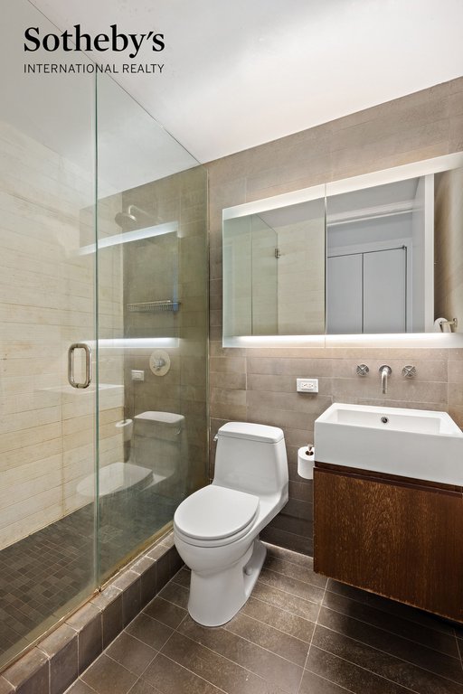 515 East 72nd Street, Unit 6J photo 4
