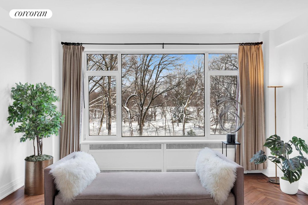 320 Central Park West, Unit 4A photo 6