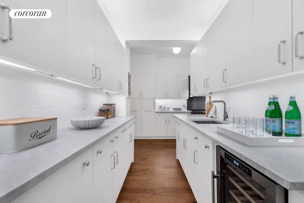 320 Central Park West, Unit 4A photo 8