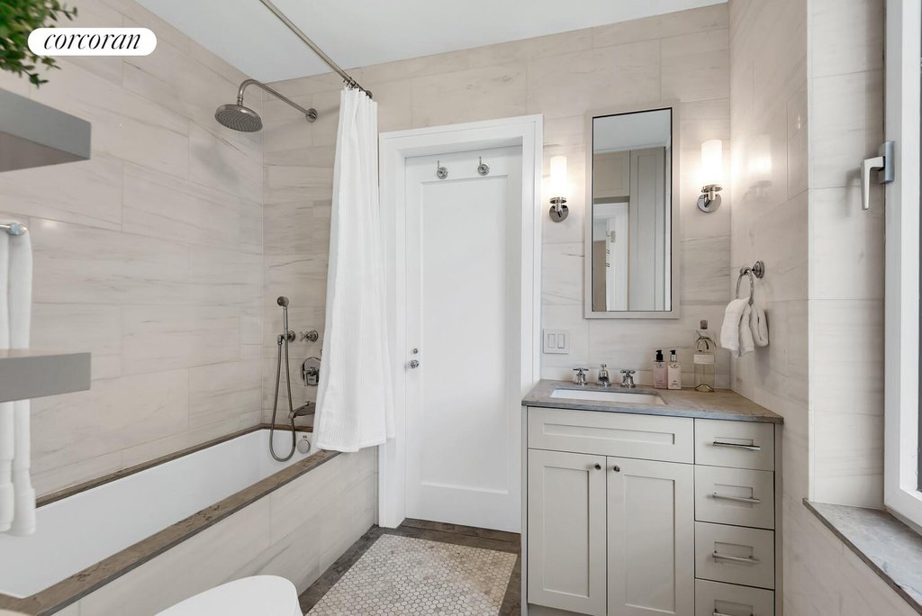 320 Central Park West, Unit 4A photo 18