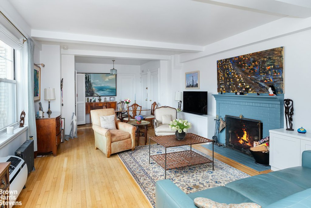2 Horatio Street, Unit 16L photo 2