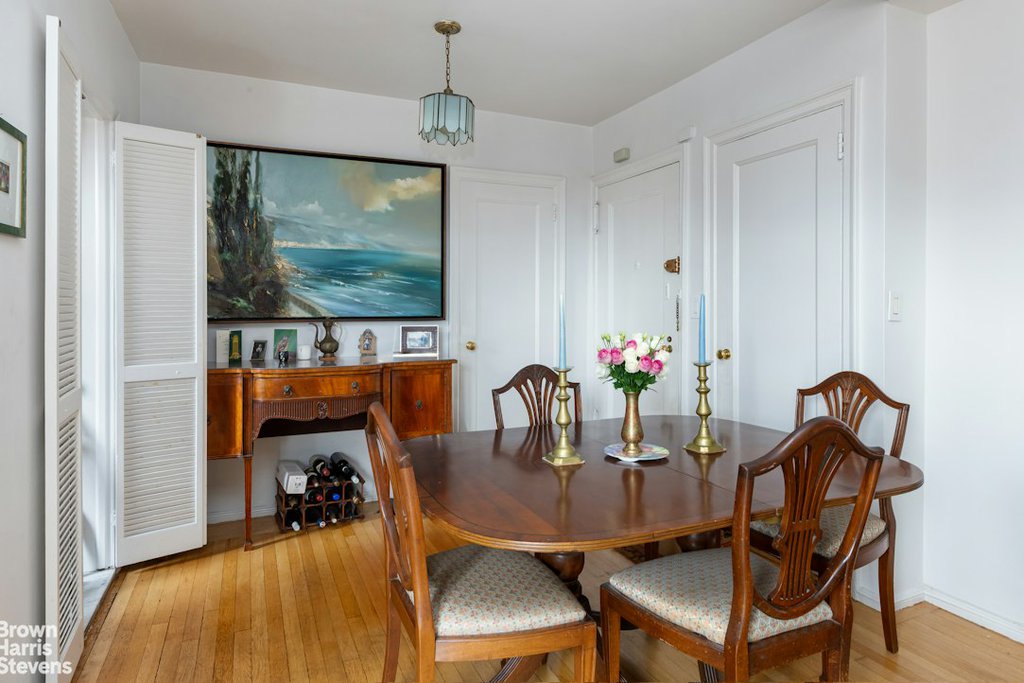 2 Horatio Street, Unit 16L photo 3
