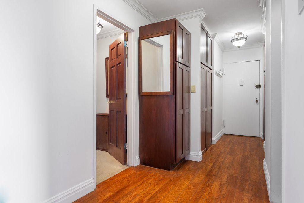 579 West 215th Street, Unit 7C photo 5