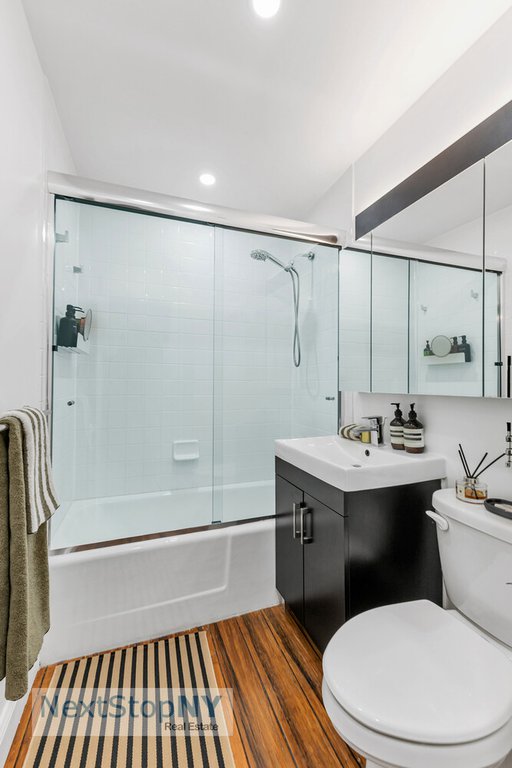 310 East 46th Street, Unit 22H photo 6