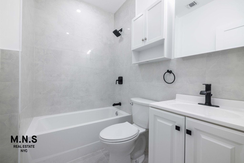20-14 41st Street, Unit GARDEN photo 5