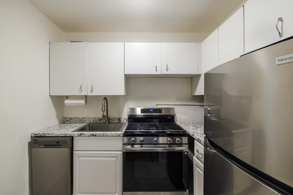 140 Seventh Avenue, Unit 5G photo 10