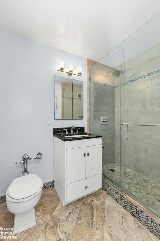 301 East 78th Street, Unit 14G photo 6