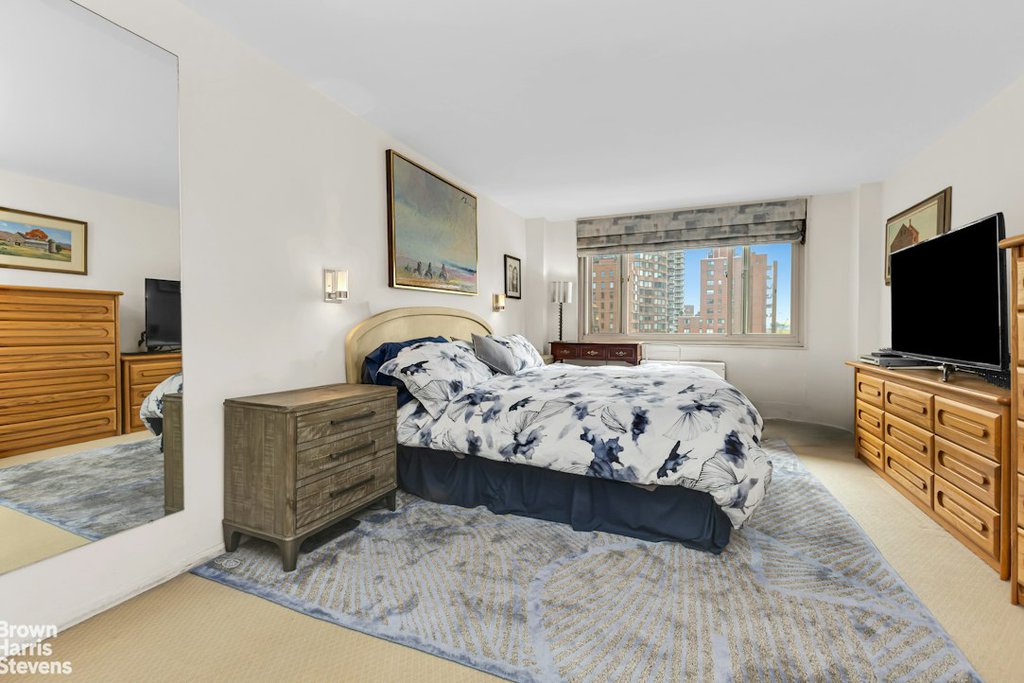 301 East 78th Street, Unit 14G photo 7