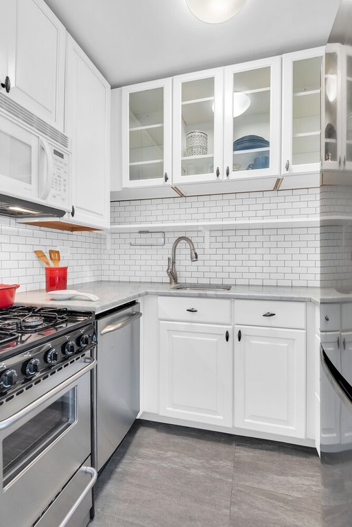 31 Jane Street, Unit 7D photo 2